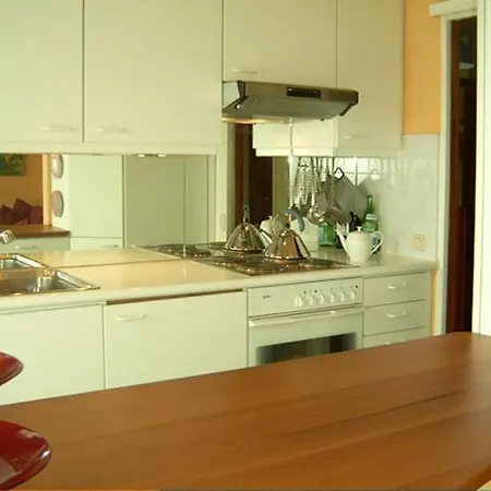 Villa Luce Verde Sp See-ferien-bungalow Cremia